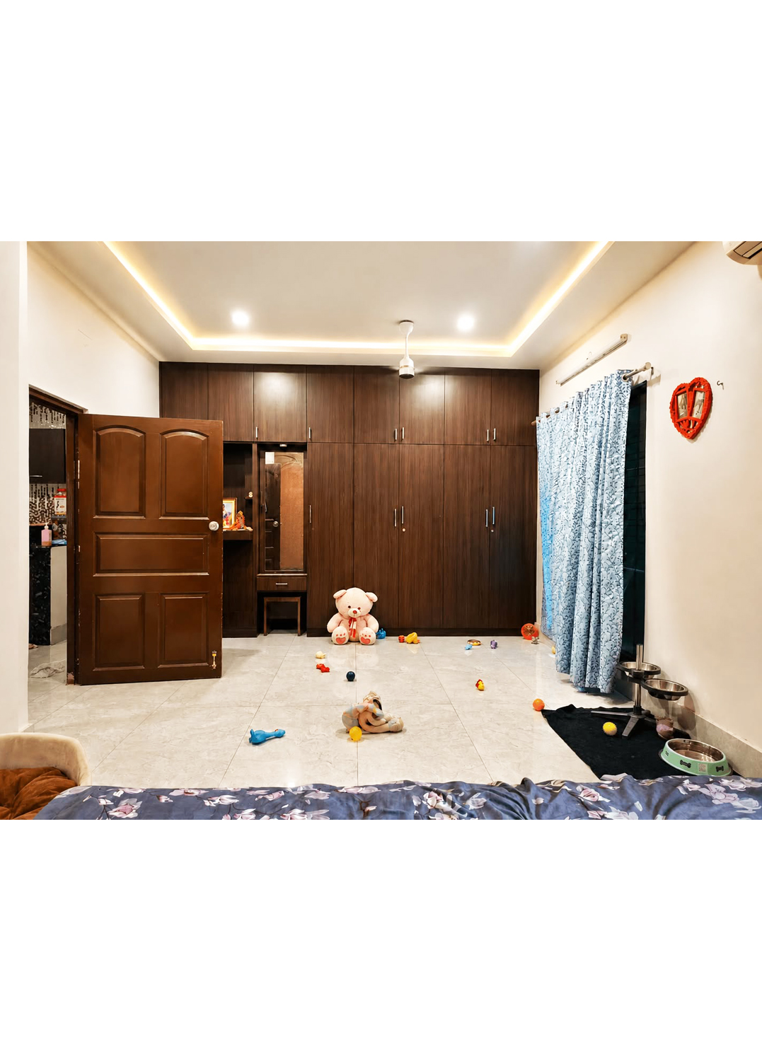 Zinia's Paw Haven (Mahamayatala Garia Area)Leave them happy pick them happier.Dogs Only